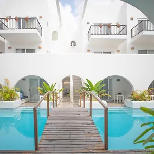 Hotel La Bella